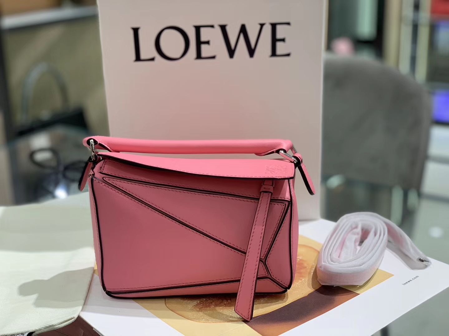 Loewe puzzle 迷你 超级跑量款 2019新色 玫红色