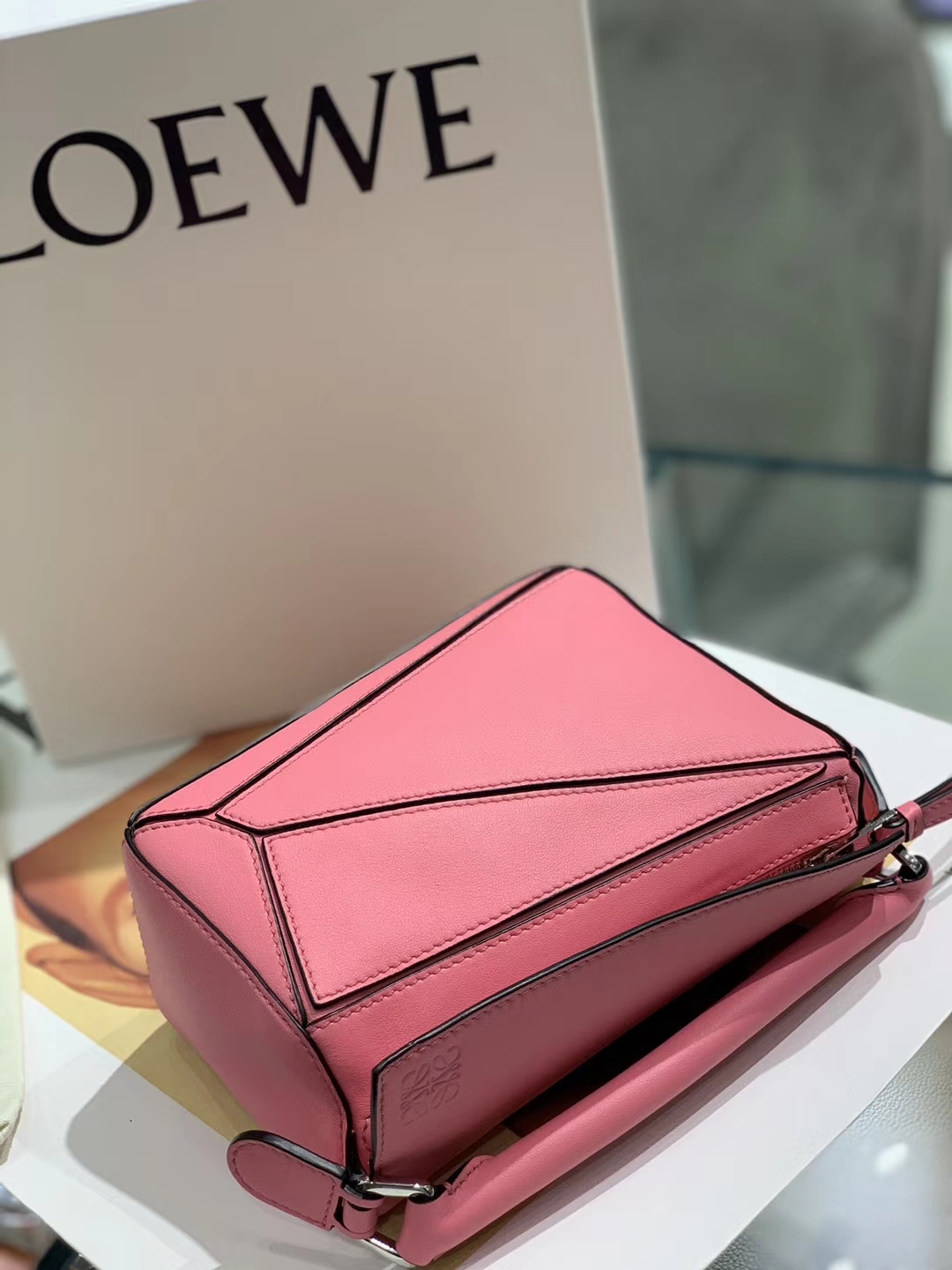 Loewe puzzle 迷你 超级跑量款 2019新色 玫红色