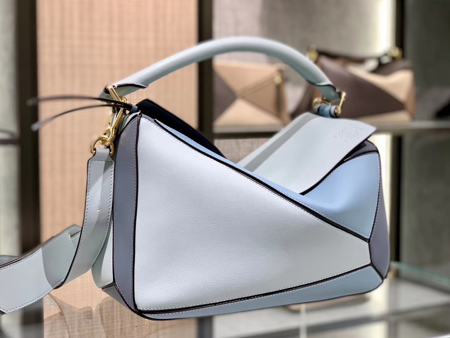 Loewe puzzle系列复古牛皮 几何图案拼色 中号