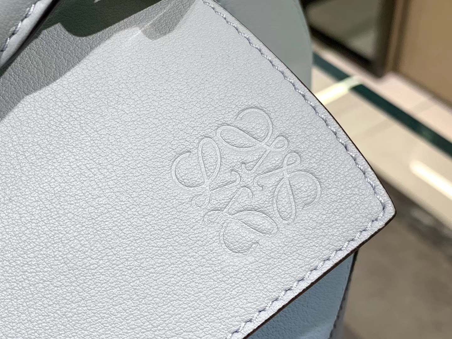 Loewe puzzle系列复古牛皮 几何图案拼色 中号
