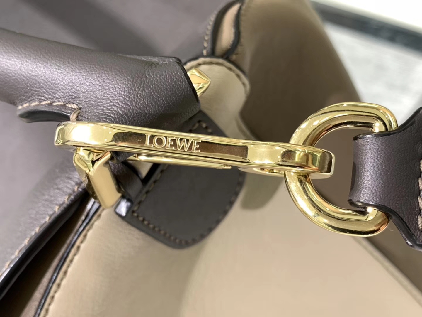 Loewe puzzle系列复古牛皮 几何图案拼色 中号