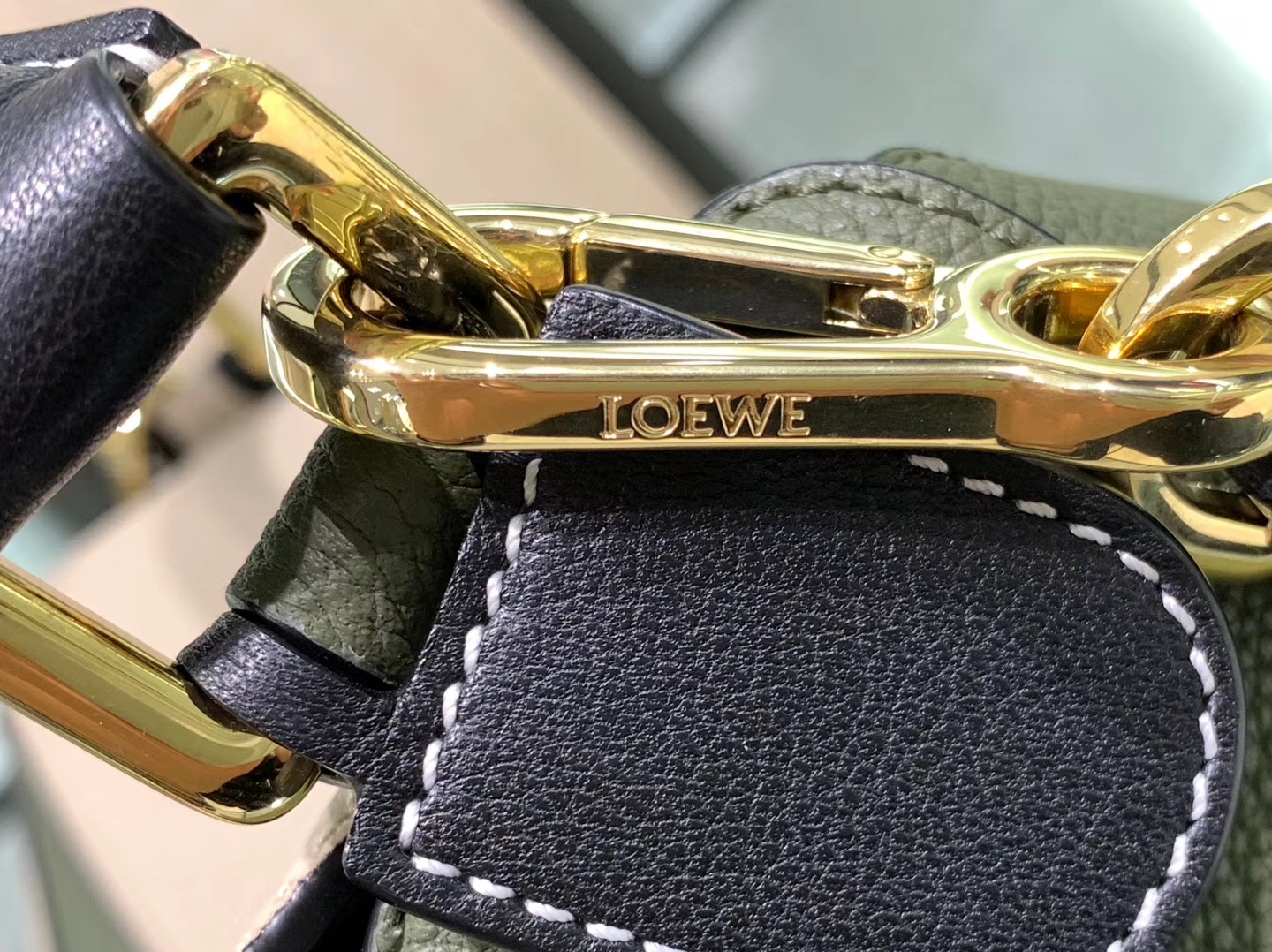 Loewe puzzle系列复古牛皮 几何图案拼色 中号