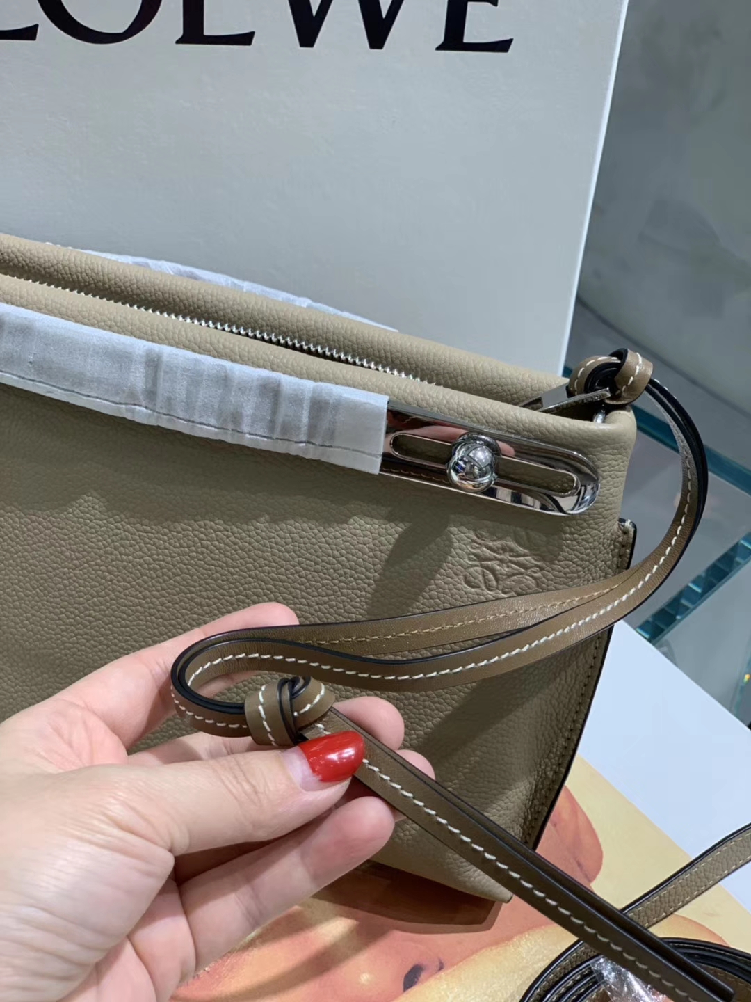 Loewe 罗意威 新款手柄 风衣灰 官网同步 原厂皮料五金制定