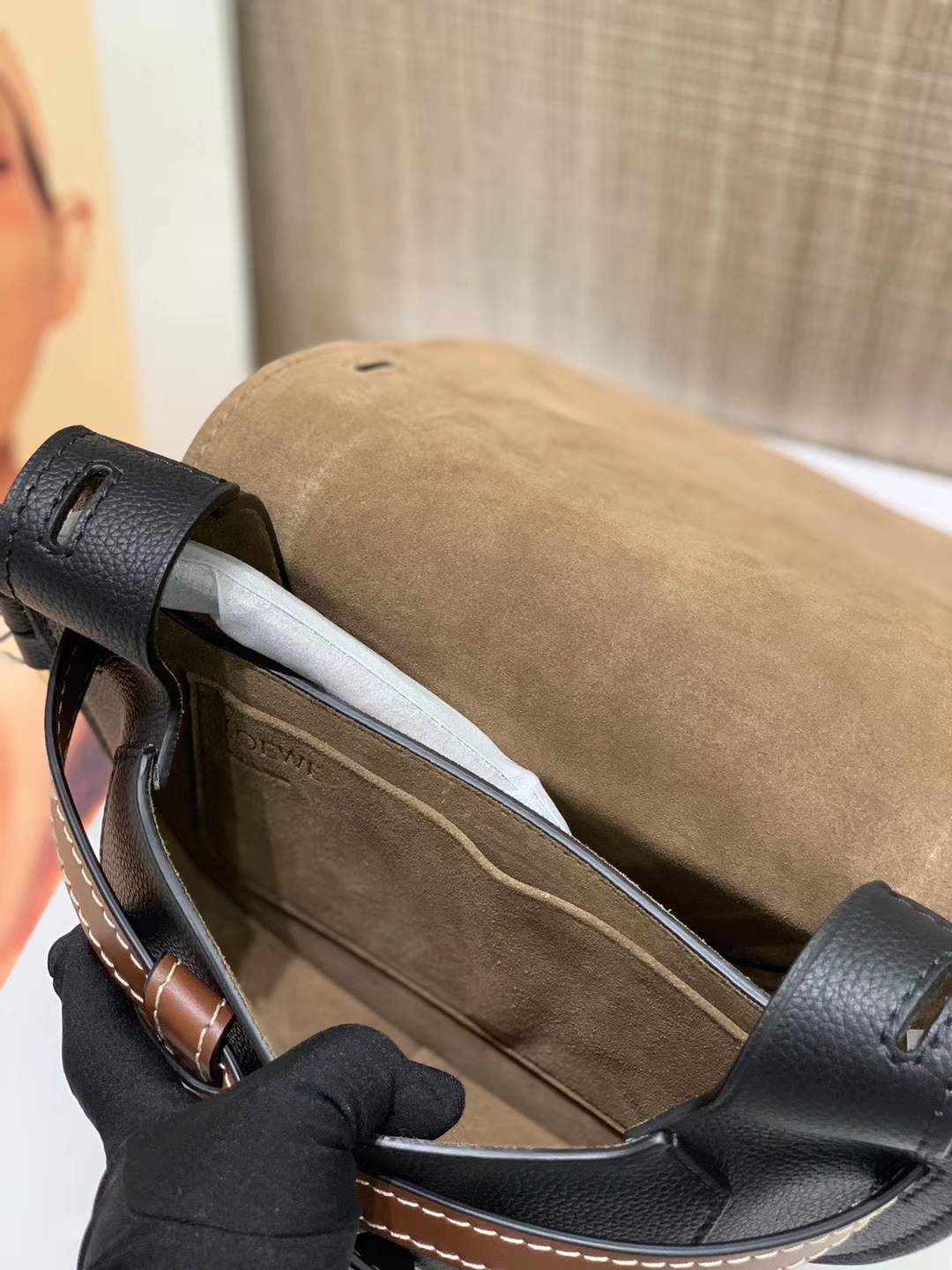 Loewe Gate系列 2019新色 斜挎中号 黑色