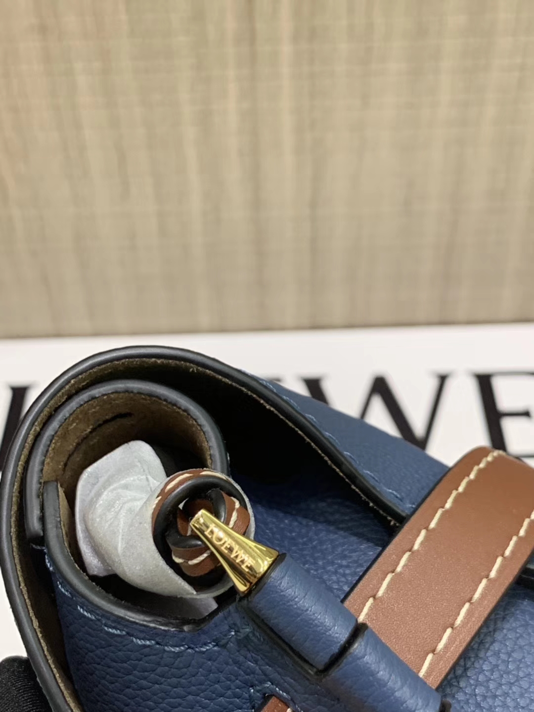 Loewe Gate系列 2019新色 斜挎中号 牛仔蓝