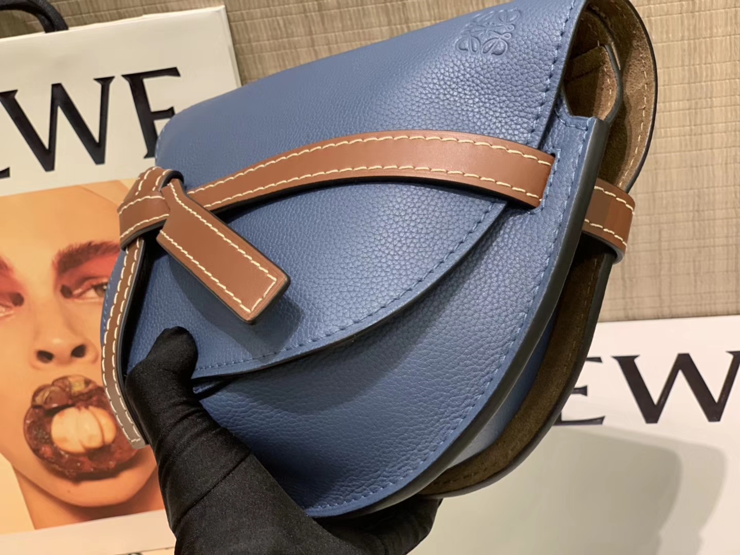 Loewe Gate系列 2019新色 斜挎中号 牛仔蓝
