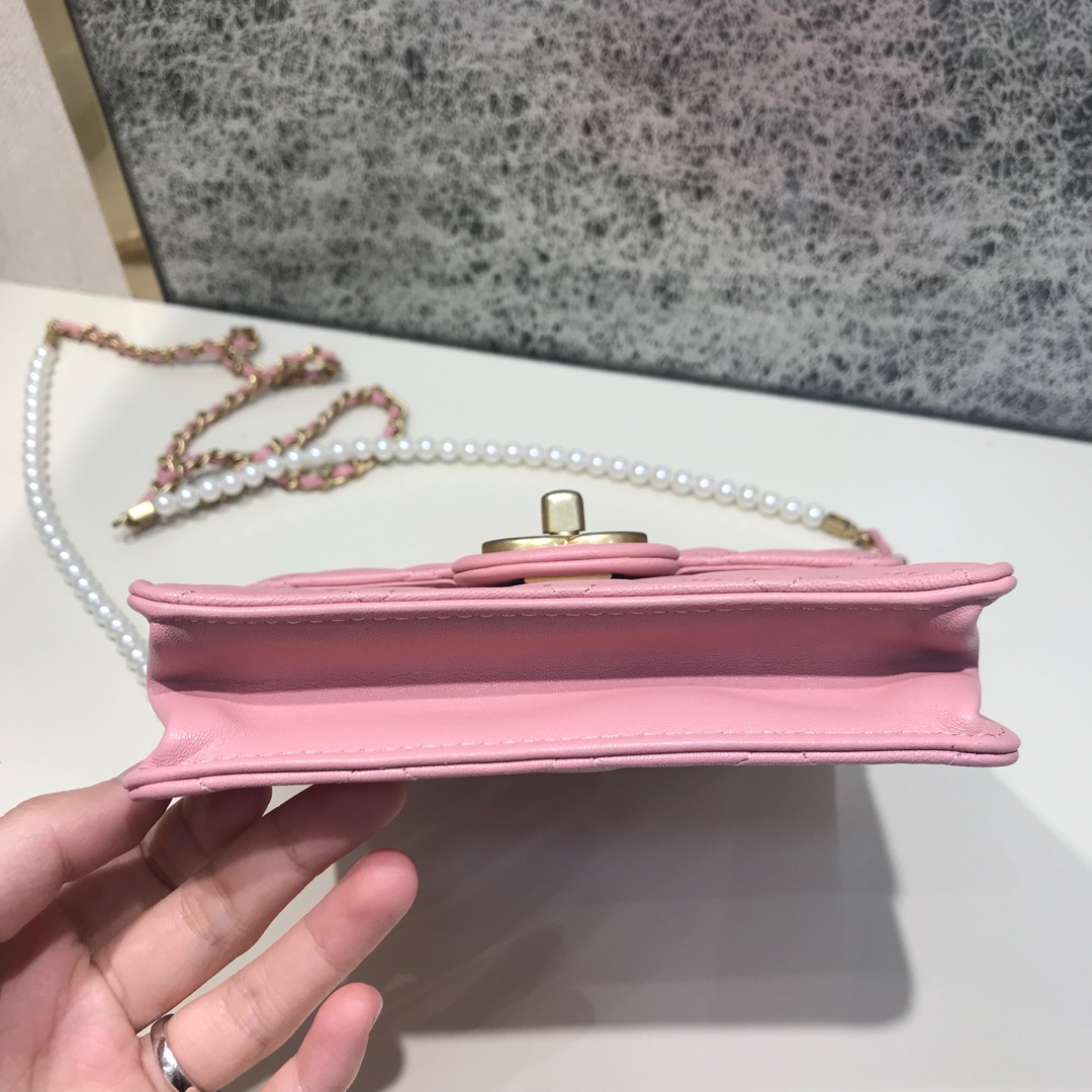 Chanel 香奈儿 新款链条珍珠包小号 进口小羊皮 粉色 沙金