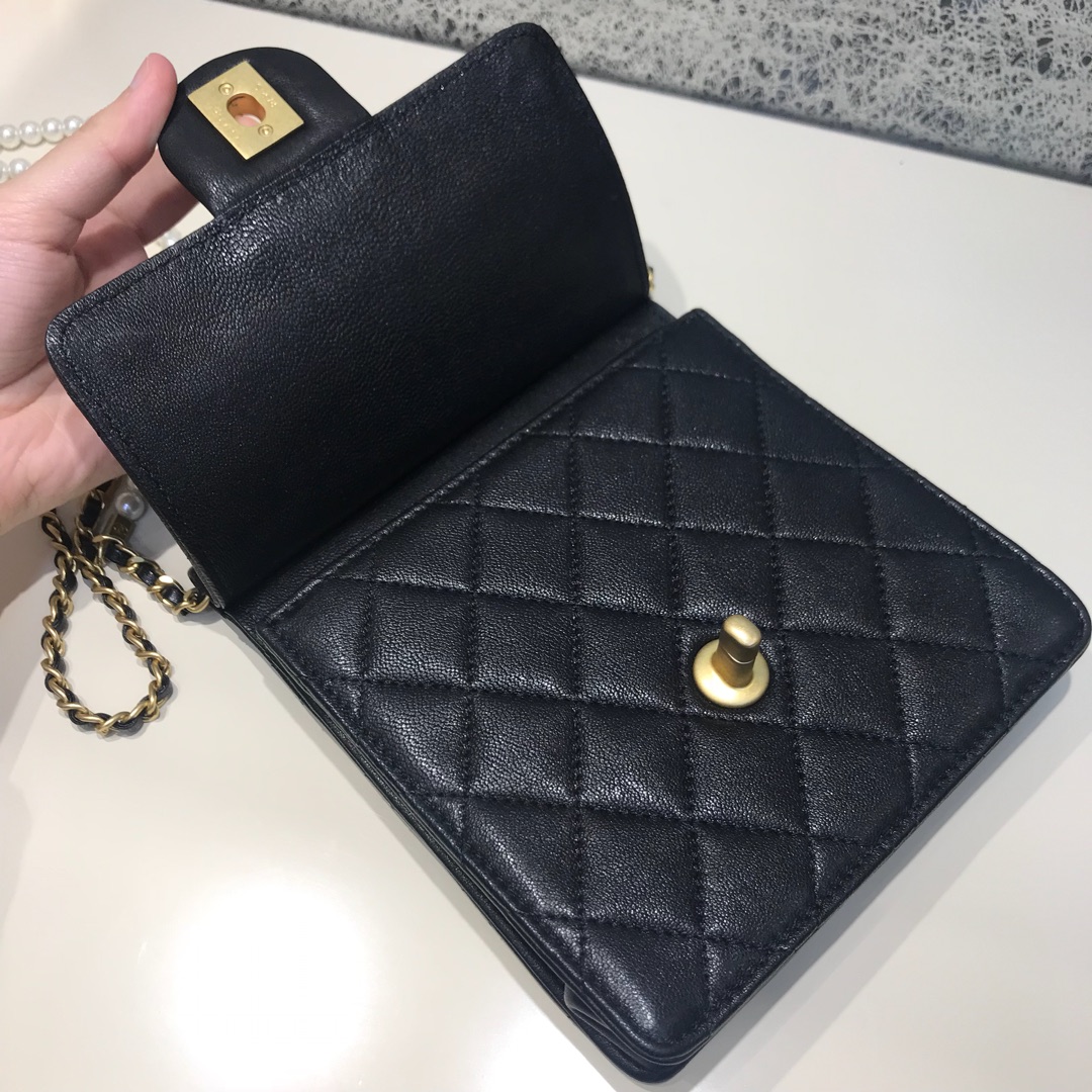 Chanel 香奈儿 新款链条珍珠包小号 进口小羊皮 黑色 沙金
