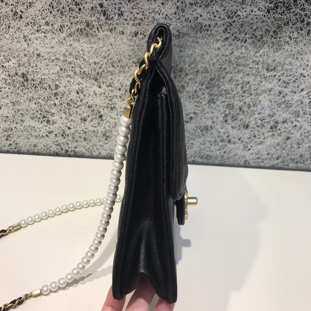 Chanel 香奈儿 新款链条珍珠包小号 进口小羊皮 黑色 沙金
