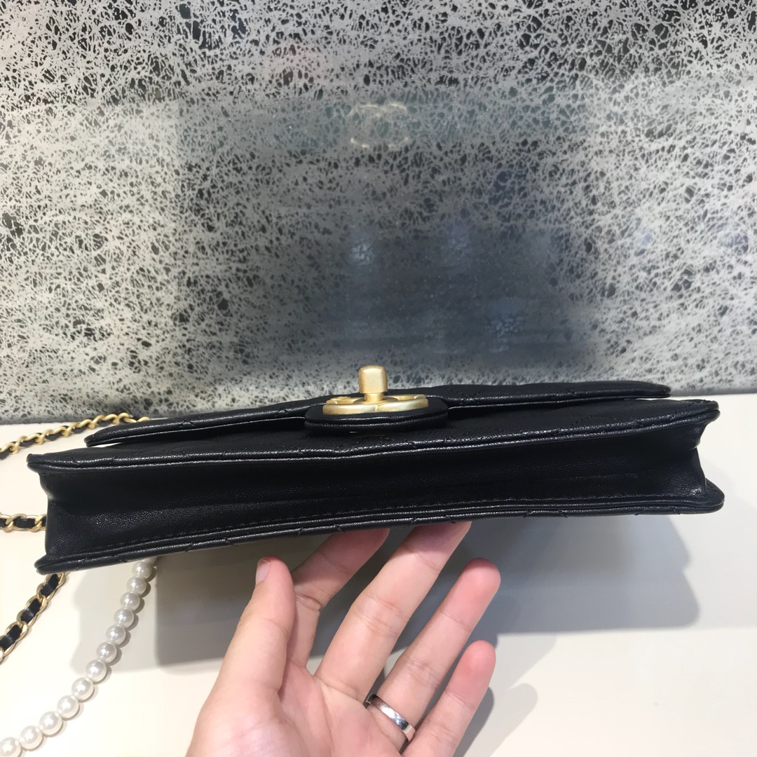 Chanel 香奈儿 新款链条珍珠包大号 进口小羊皮 黑色 沙金