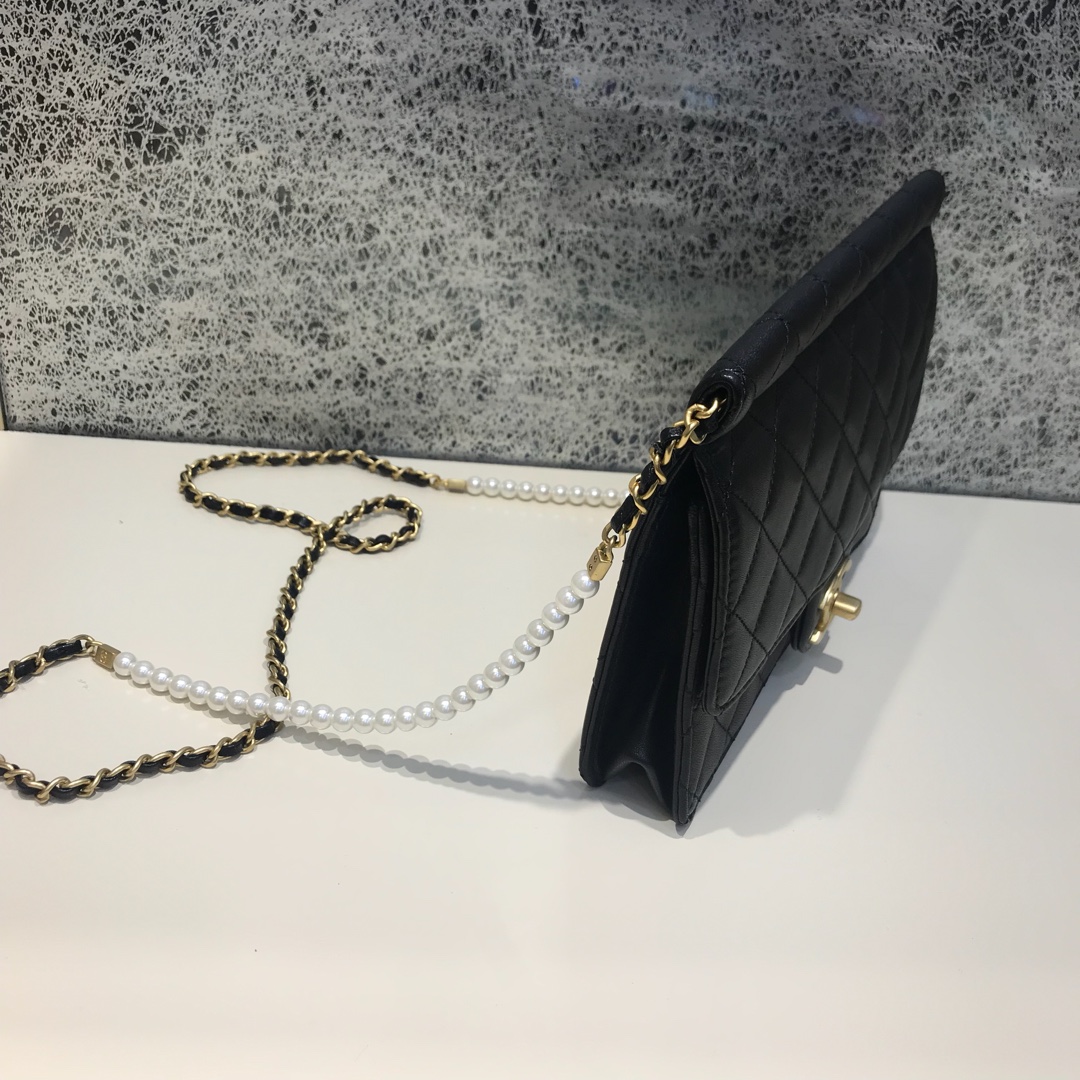 Chanel 香奈儿 新款链条珍珠包大号 进口小羊皮 黑色 沙金