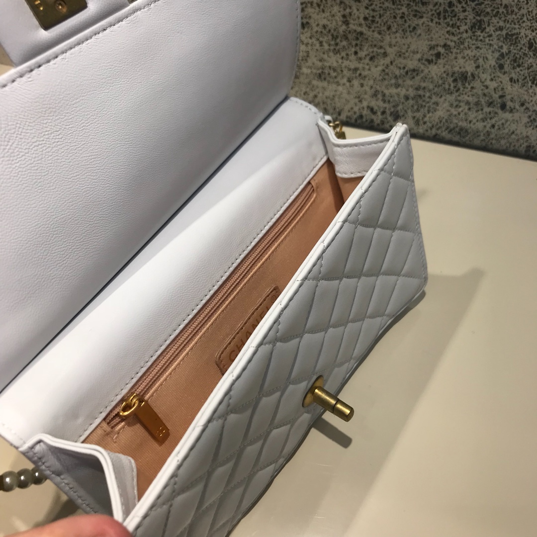 Chanel 香奈儿 新款链条珍珠包大号 进口小羊皮 白色 沙金