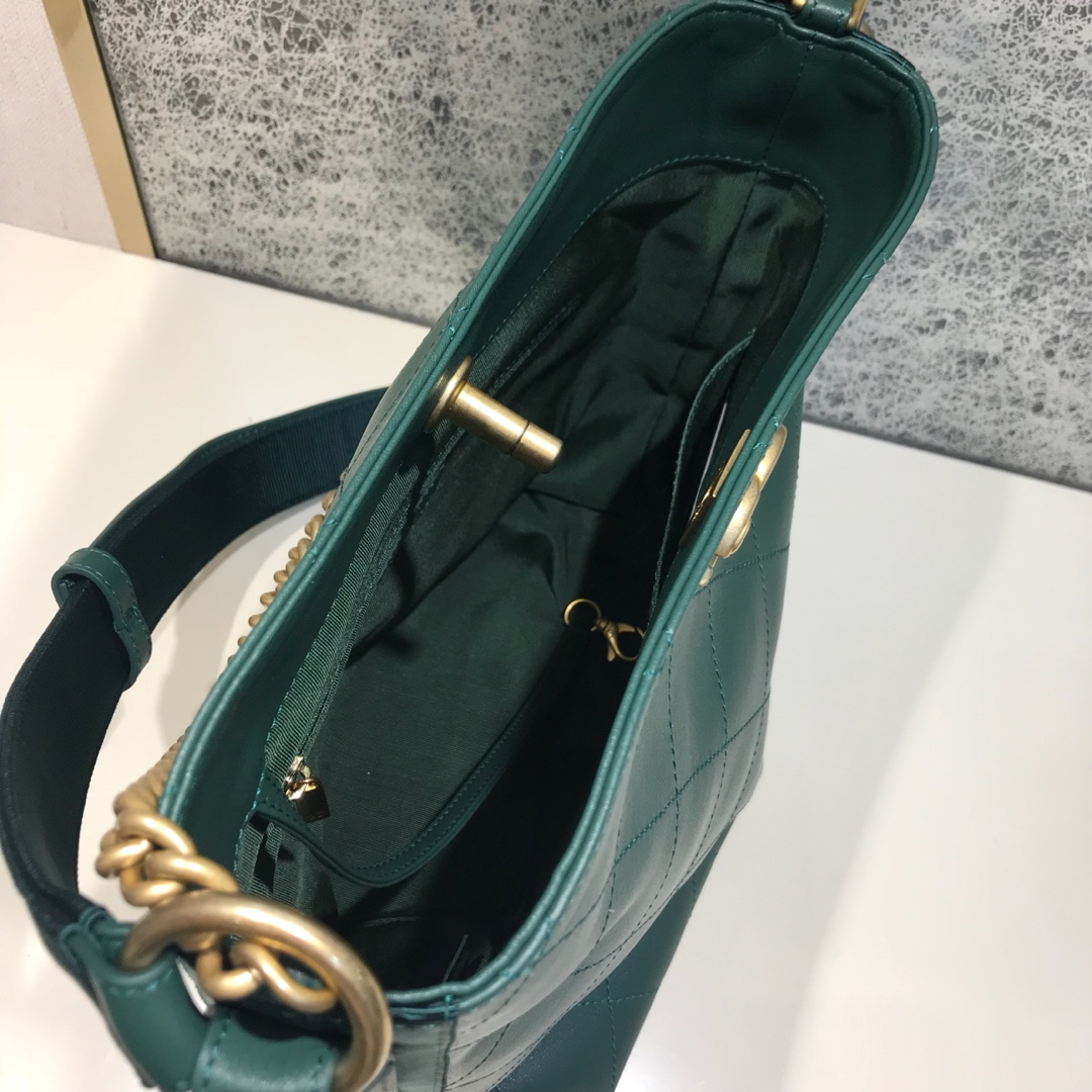 Chanel 香奈儿 Hobo bag 顶级代购版本 23cm 原厂小牛皮 绿色