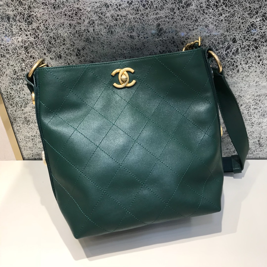 Chanel 香奈儿 Hobo bag 顶级代购版本 23cm 原厂小牛皮 绿色