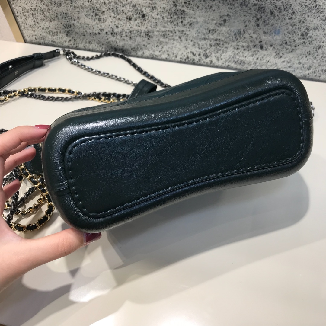 Chanel 香奈儿 Gabrielle 顶级代购版本 20cm 原厂树膏皮 绿色 特殊渠道原厂皮 少量现货