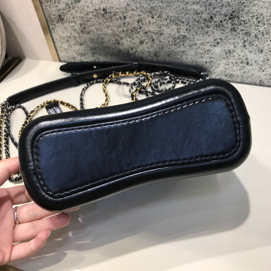 Chanel 香奈儿 Gabrielle 顶级代购版本 20cm 原厂树膏皮 蓝色 特殊渠道原厂皮 少量现货