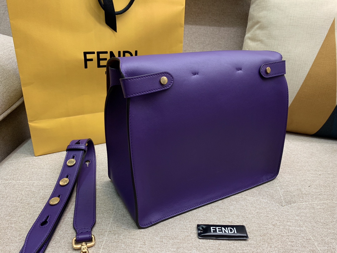 Fendi 芬迪 大号现 KAN U 系列 定制凸纹 紫色按扣女包 原厂进口皮