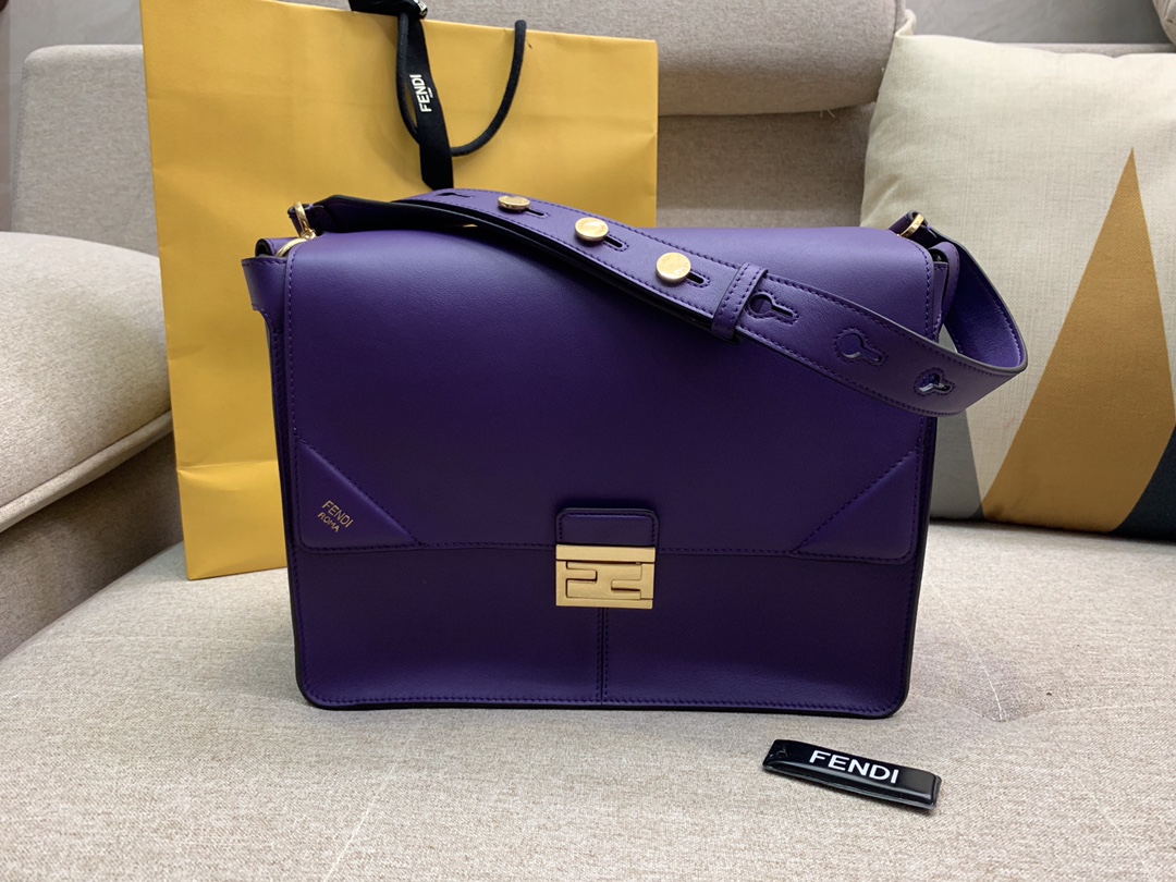 Fendi 芬迪 大号现 KAN U 系列 定制凸纹 紫色按扣女包 原厂进口皮