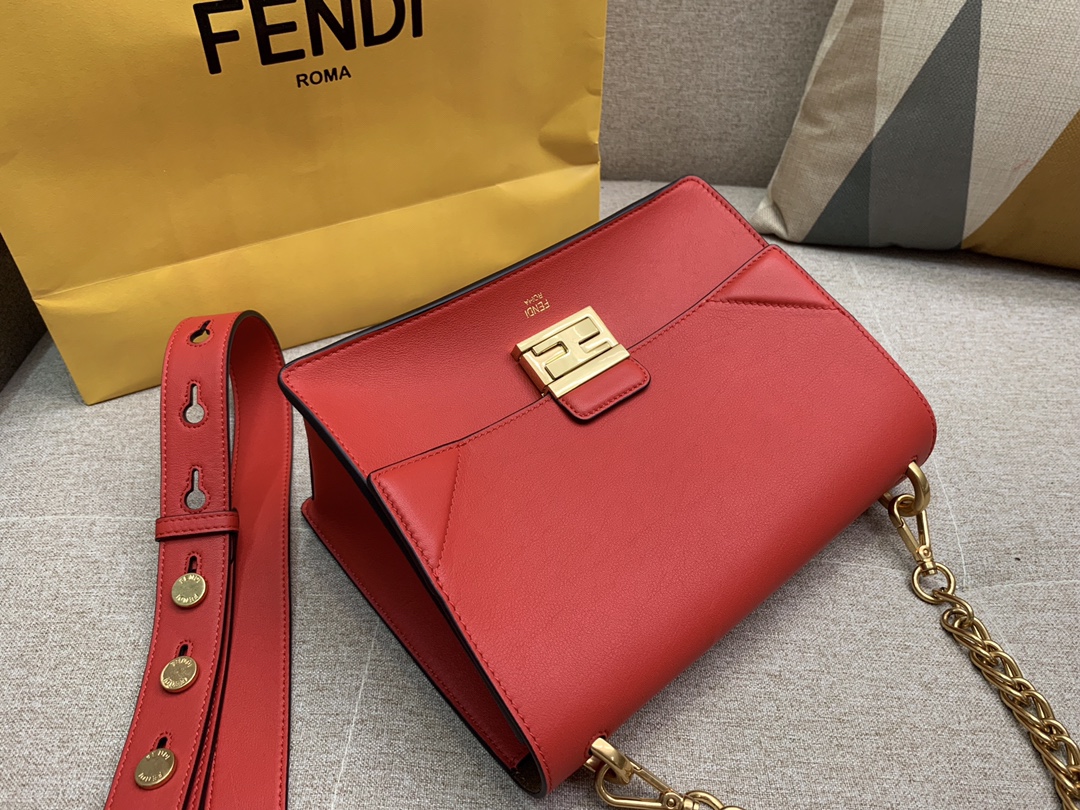 Fendi 芬迪 KAN U 系列 中号25cm 斜挎手提两用包 复古女包