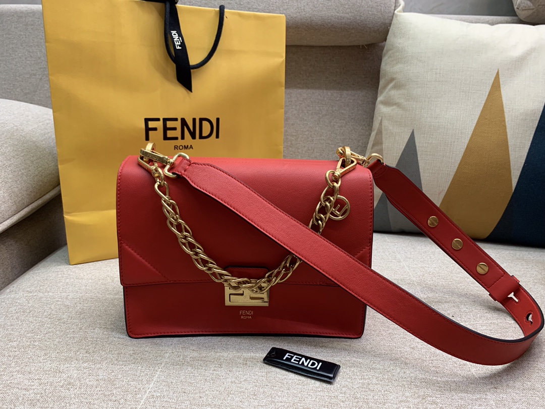Fendi 芬迪 KAN U 系列 中号25cm 斜挎手提两用包 复古女包