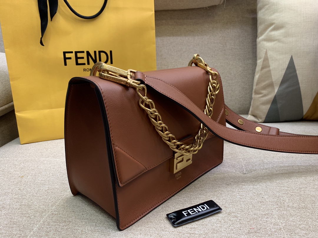 Fendi 芬迪 KAN U 系列 中号25cm 斜挎手提两用包 复古女包