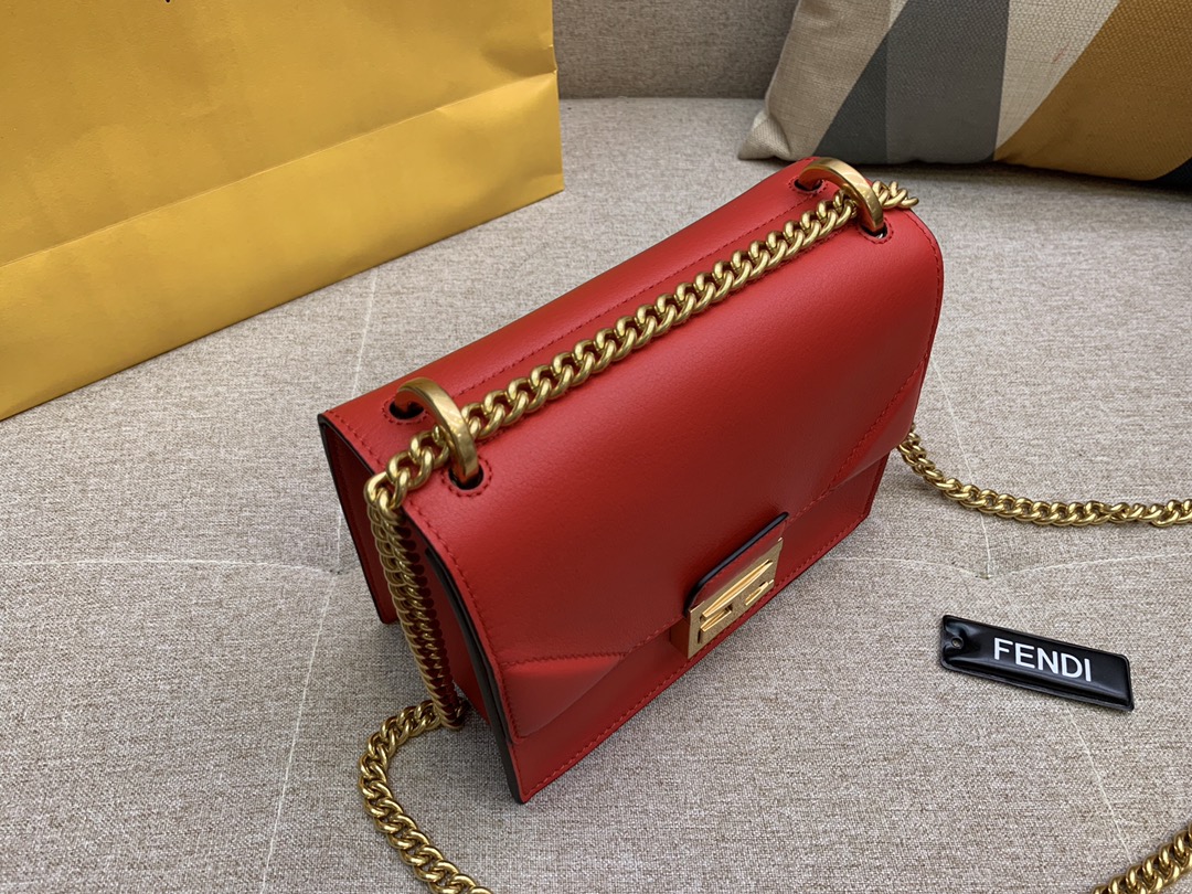 Fendi 芬迪 KAN U 系列 定制凸纹 代工厂女包 原厂进口皮 小号19cm
