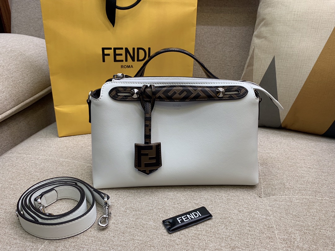 Fendi 芬迪 代购版本 By the way手袋 原厂进口皮 28cm LOGO压花F图案