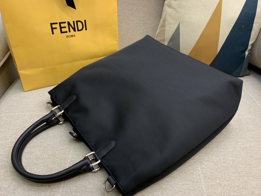 Fendi 芬迪 双手柄手提袋 黄色恶魔眼睛 男女可用 实用百搭款