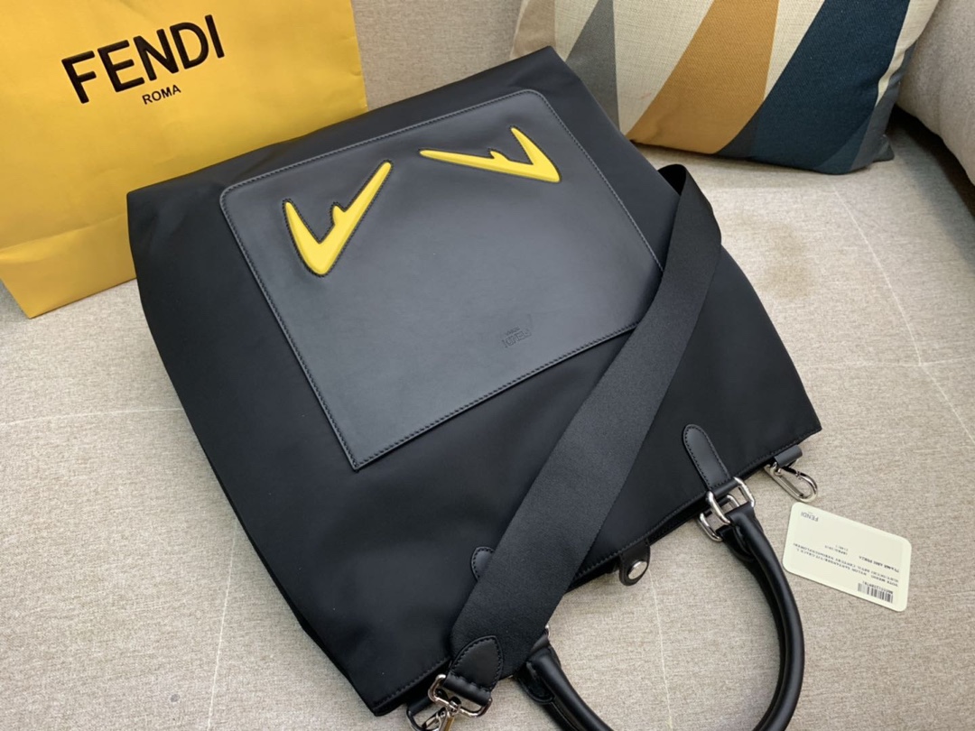 Fendi 芬迪 双手柄手提袋 黄色恶魔眼睛 男女可用 实用百搭款