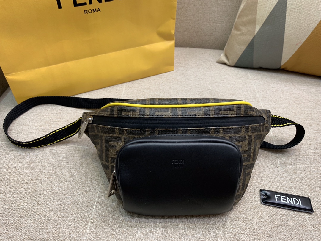 Fendi 芬迪 最新腰包 拉链开合 男女街拍爆款 棕色F印花