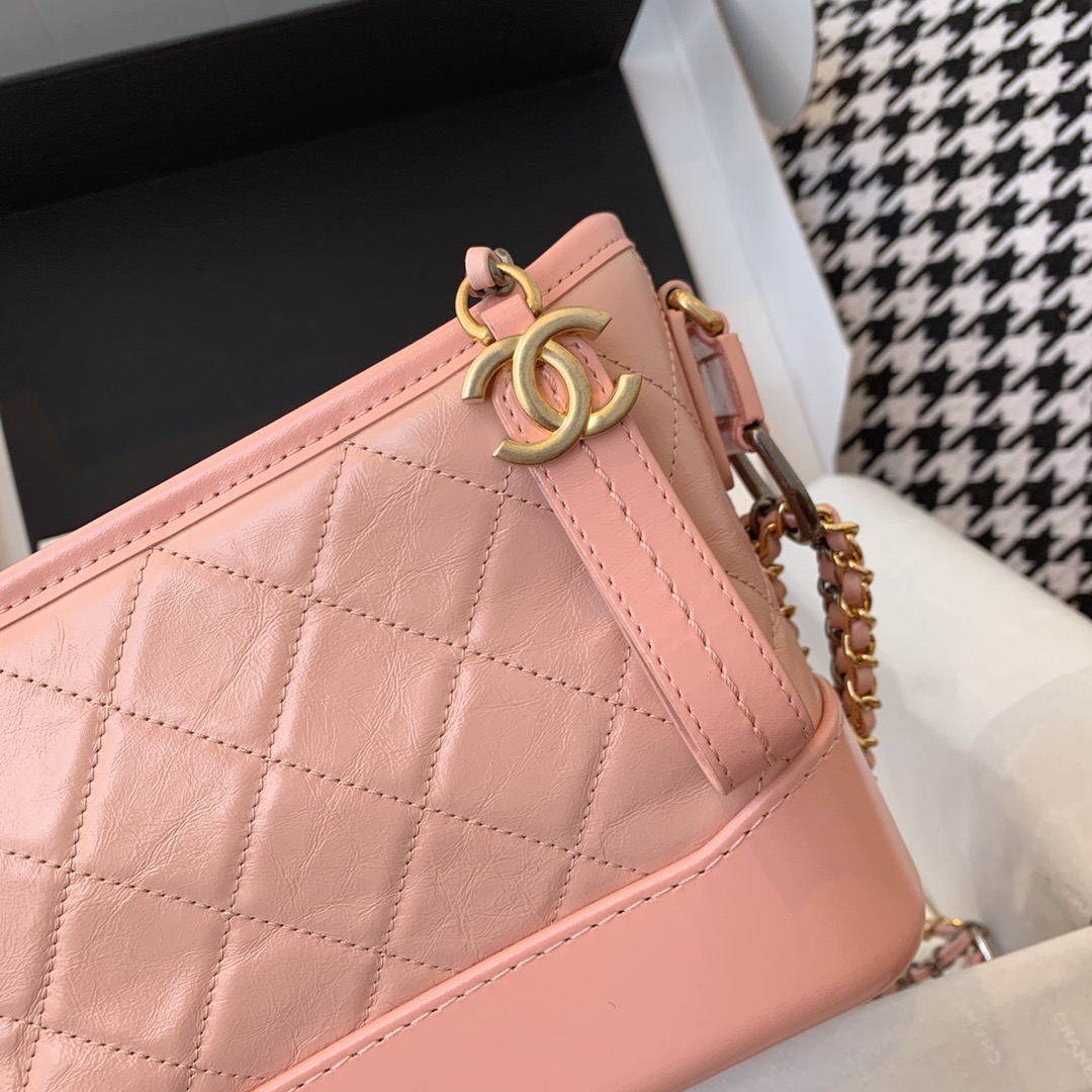Chanel 香奈儿 Gabrielle 顶级代购版本 20cm～原厂树纹皮～樱花粉