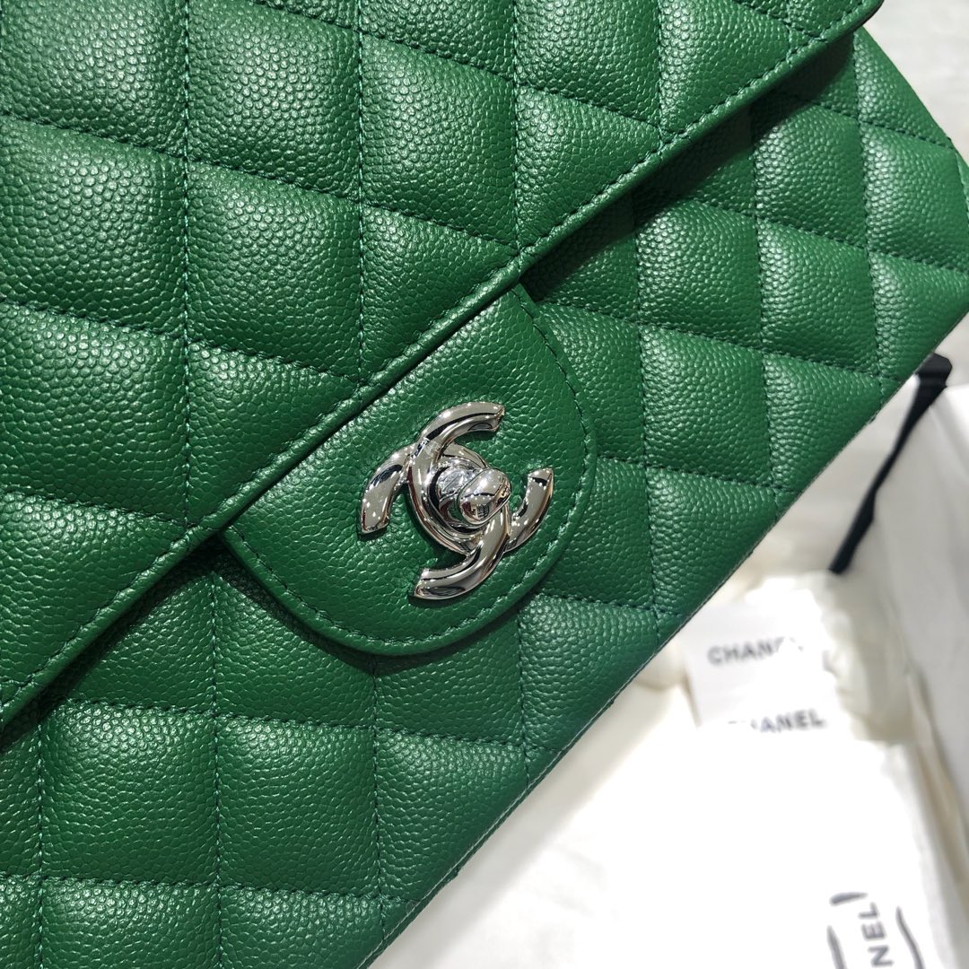Chanel 香奈儿 法国原厂Haas球纹鱼子酱牛皮 25cm 青草绿银扣