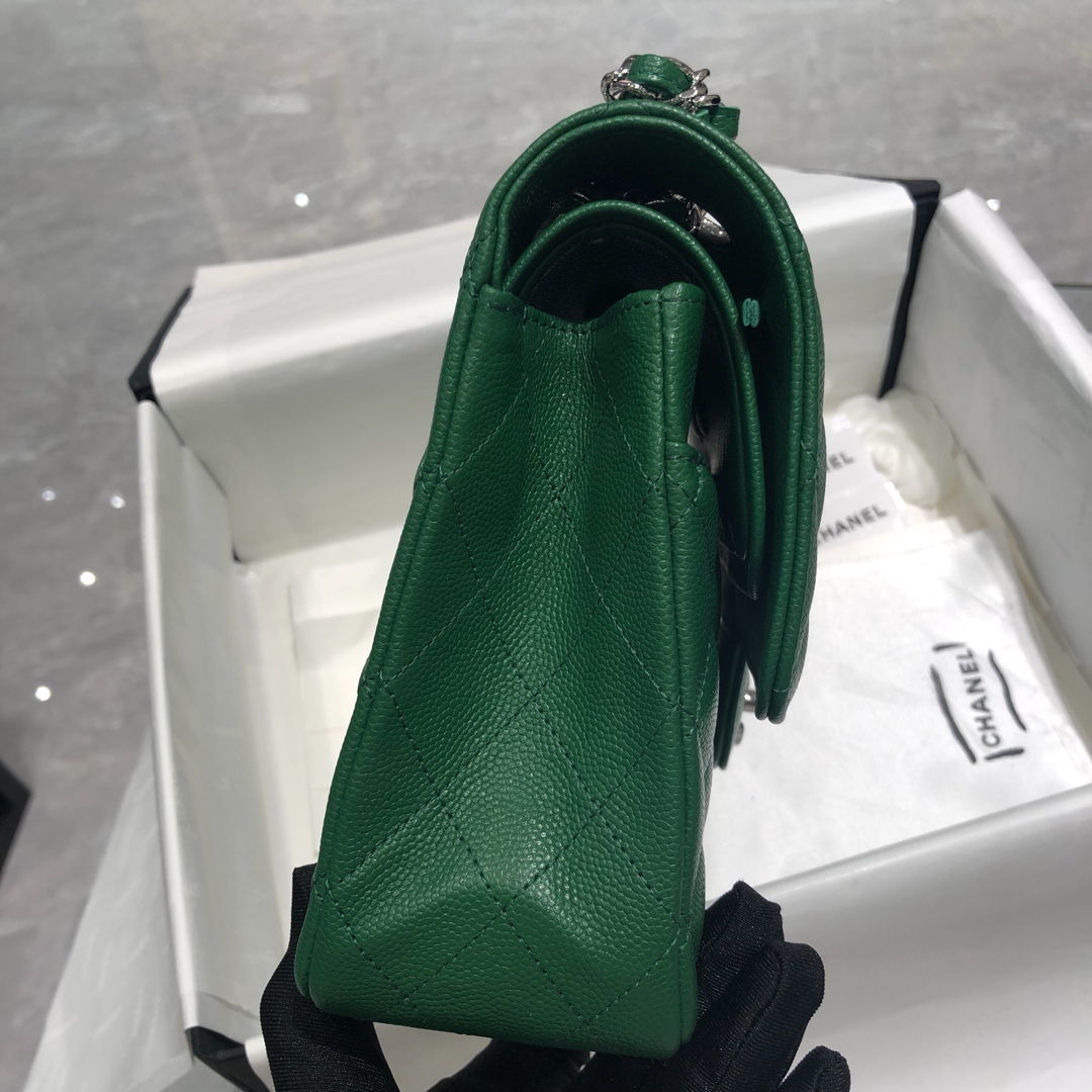 Chanel 香奈儿 法国原厂Haas球纹鱼子酱牛皮 25cm 青草绿银扣