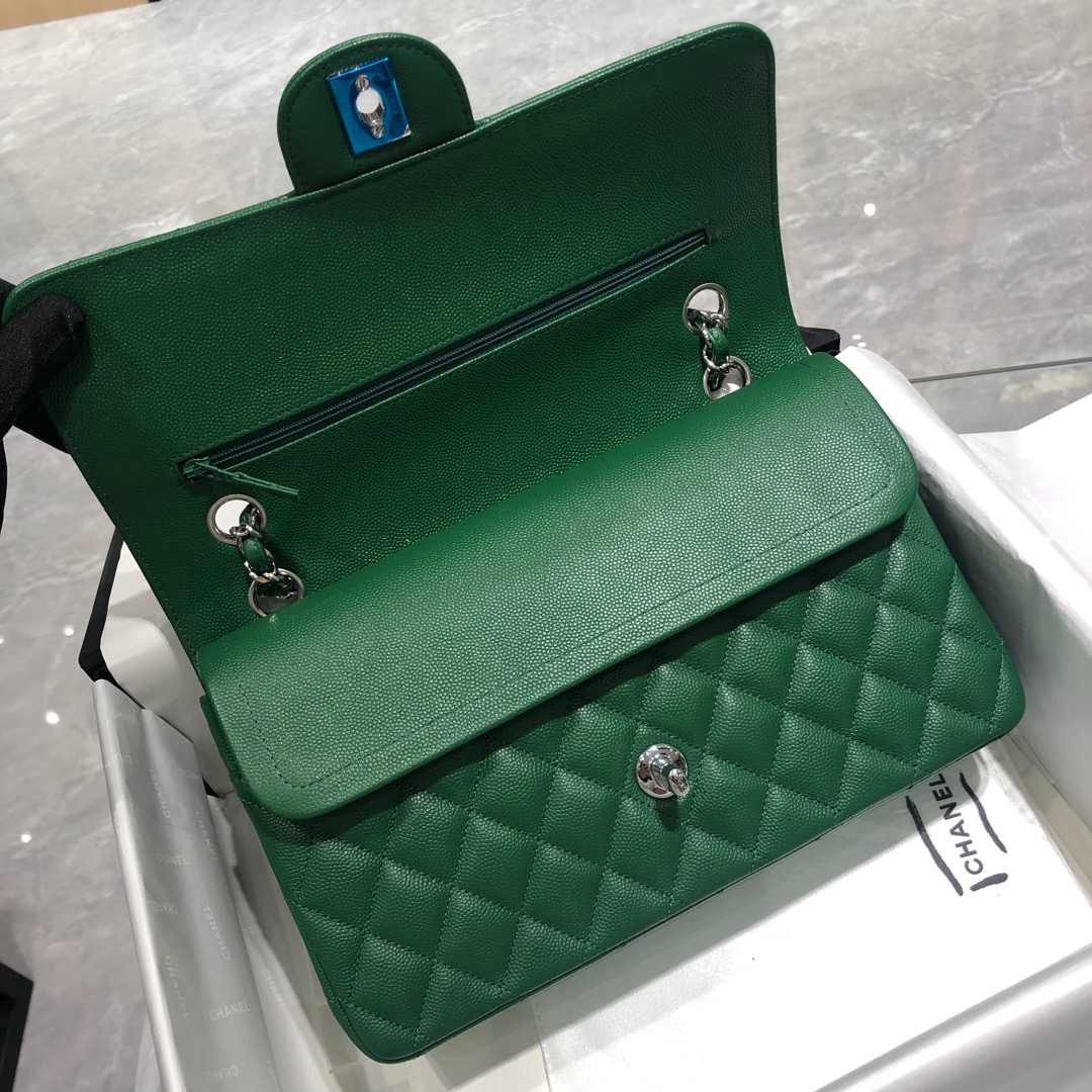 Chanel 香奈儿 法国原厂Haas球纹鱼子酱牛皮 25cm 青草绿银扣