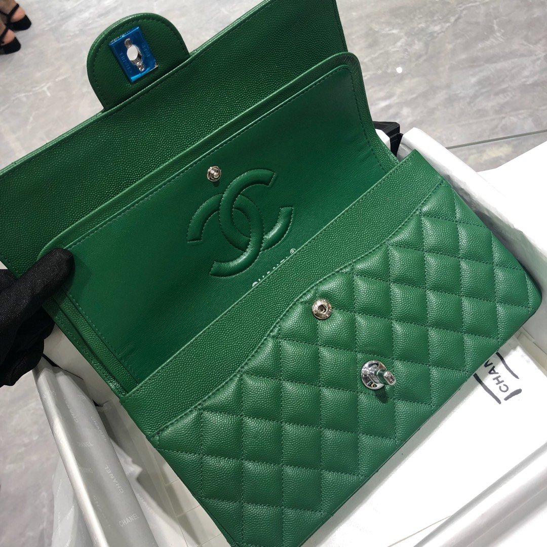 Chanel 香奈儿 法国原厂Haas球纹鱼子酱牛皮 25cm 青草绿银扣