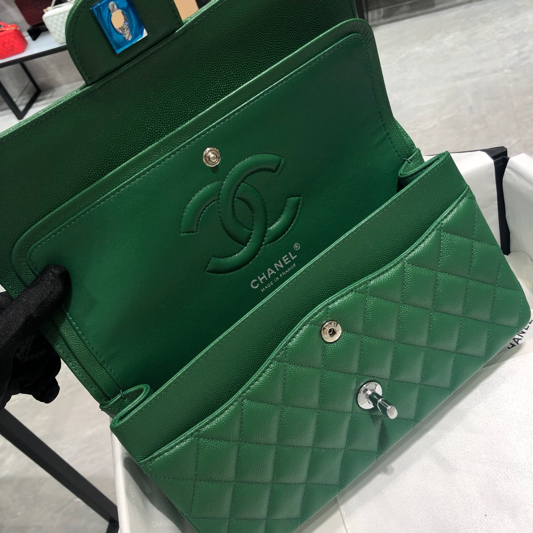 Chanel 香奈儿 法国原厂Haas球纹鱼子酱牛皮 25cm 青草绿银扣