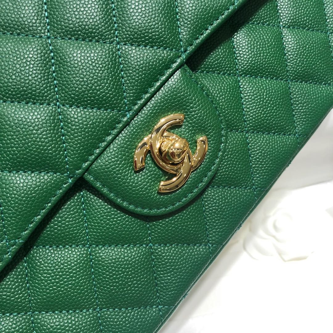 Chanel 香奈儿 法国原厂Haas球纹鱼子酱牛皮 25cm 青草绿金扣