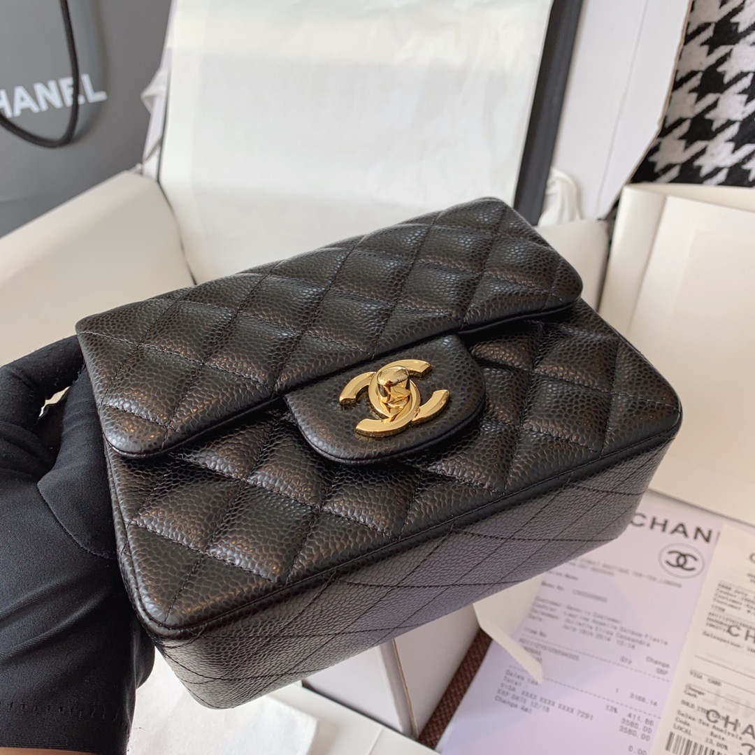 Chanel 香奈儿 黑色 金扣 法国原厂Haas球纹鱼子酱牛皮 17cm