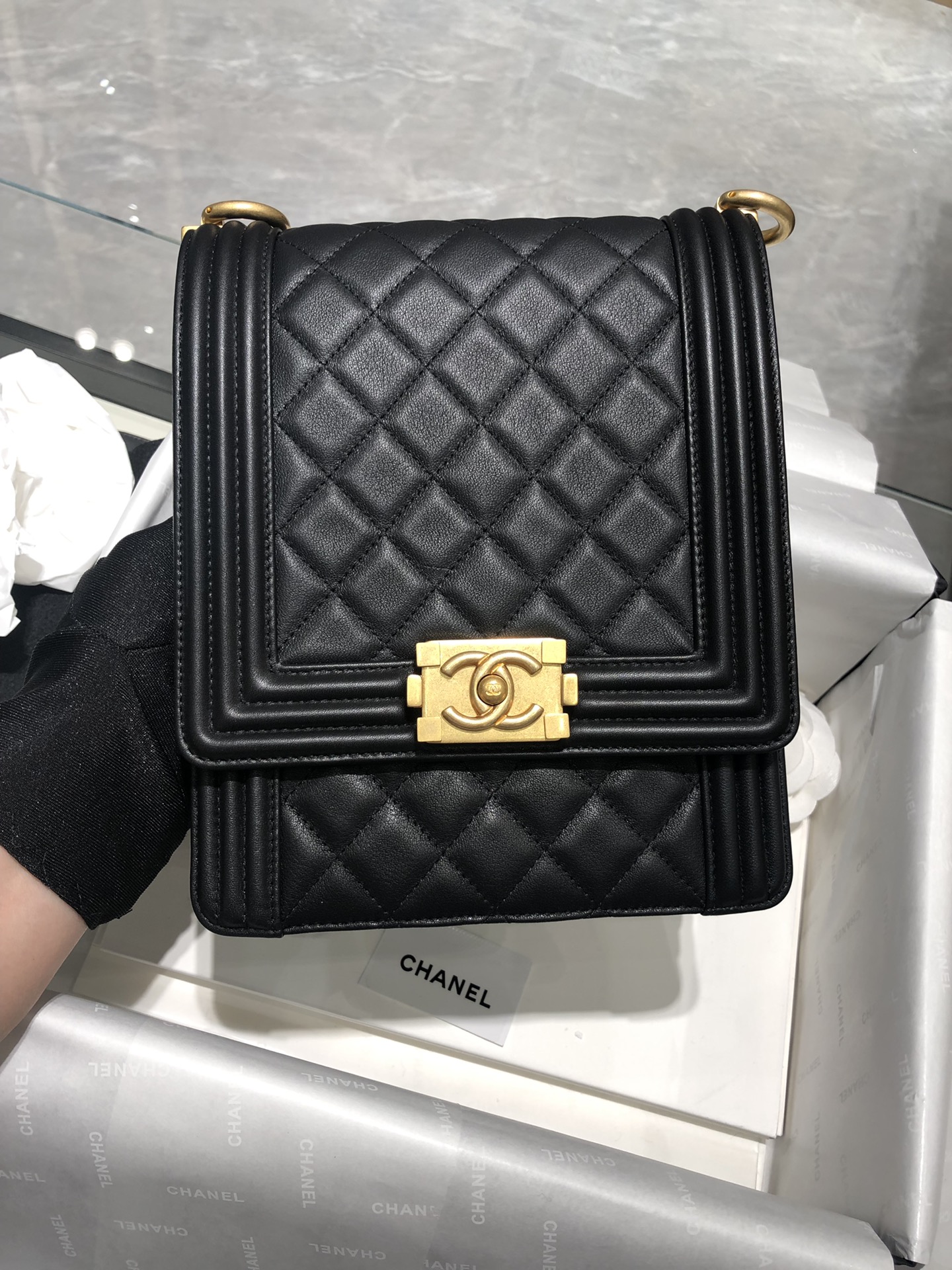 Chanel 走秀款竖版leboy 原厂胎牛皮 磨砂金扣 顶级版本
