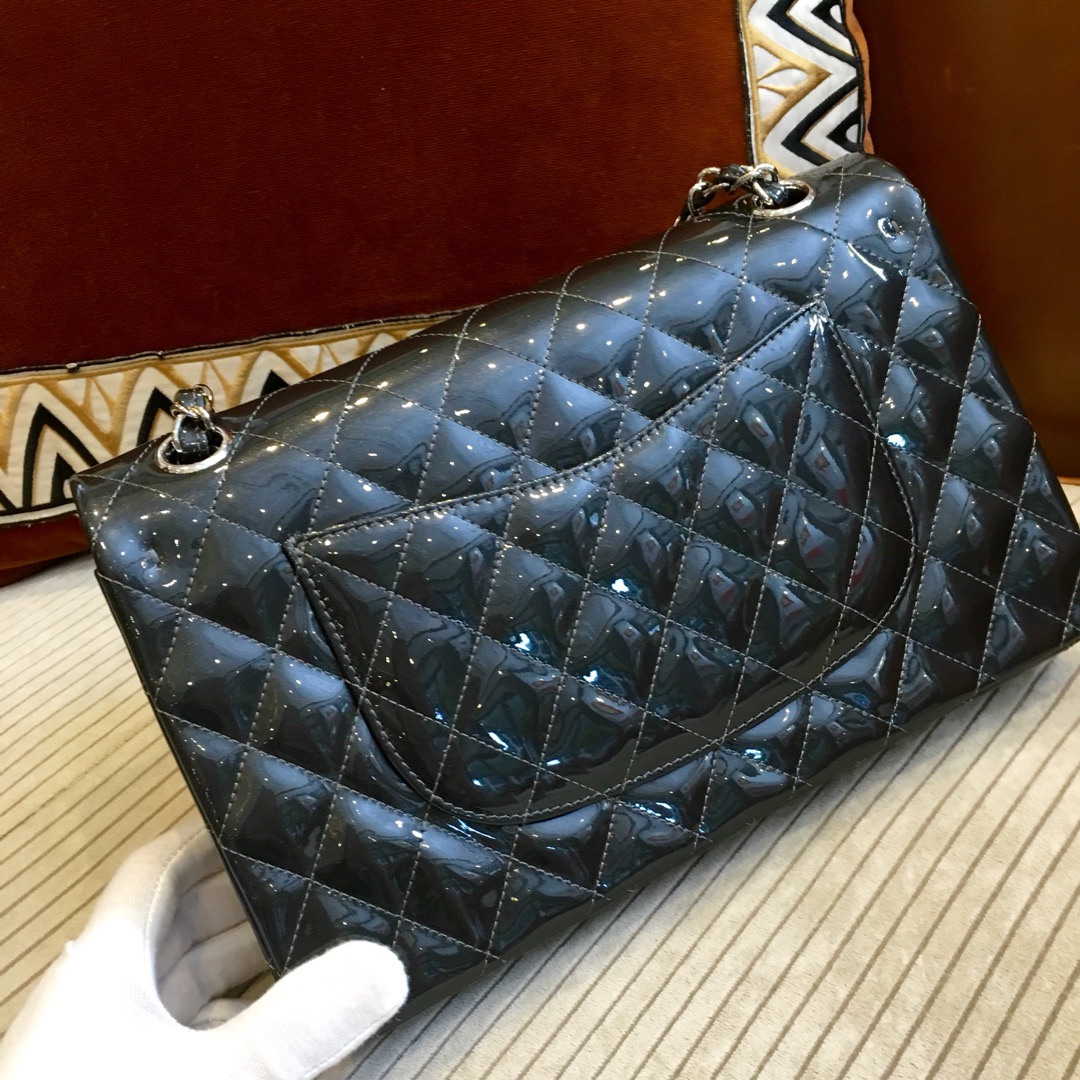 Chanel 香奈儿 Classic Flap 代购版本 25cm 进口漆皮 星空灰 银扣