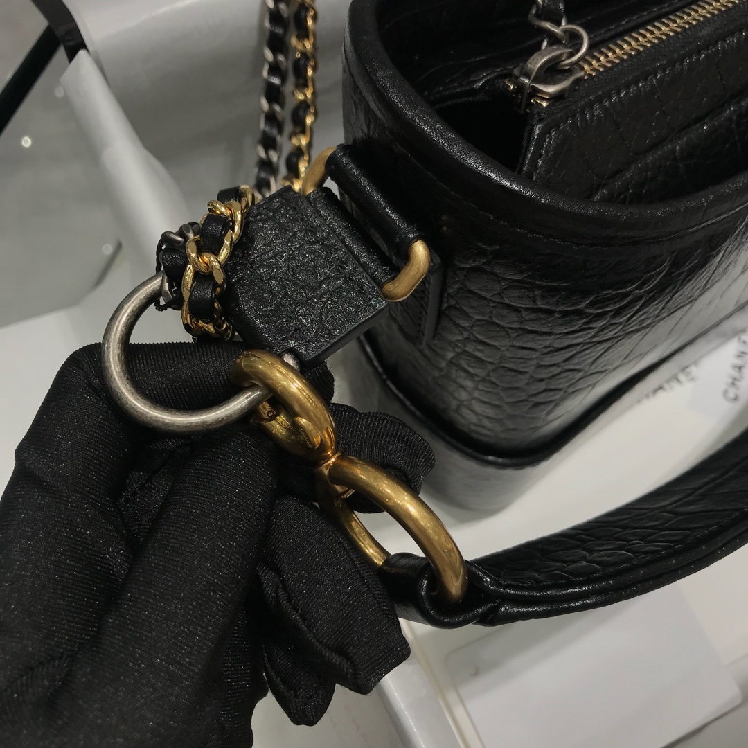 Chanel 香奈儿 黑色 Gabrielle 顶级代购版本 20cm～原厂牛皮压鳄鱼纹
