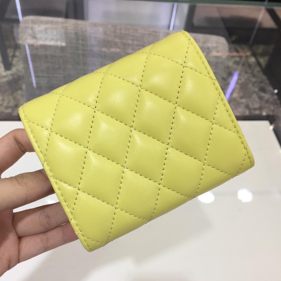 Chanel 香奈儿《三折小钱包》 进口小羊皮～柠檬黄金扣