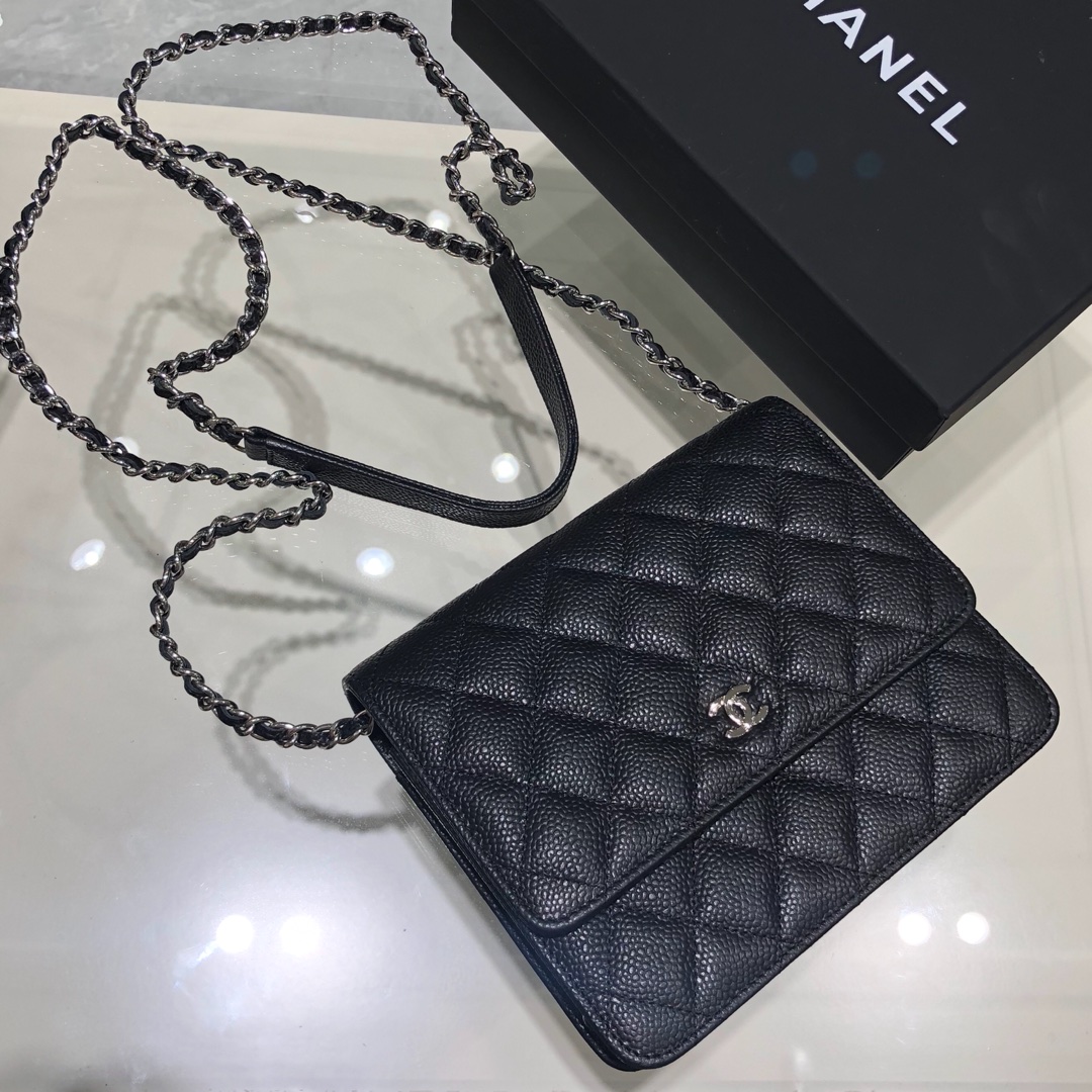 Chanel 香奈儿 WOC 17cm 进口鱼子酱 黑色 银扣