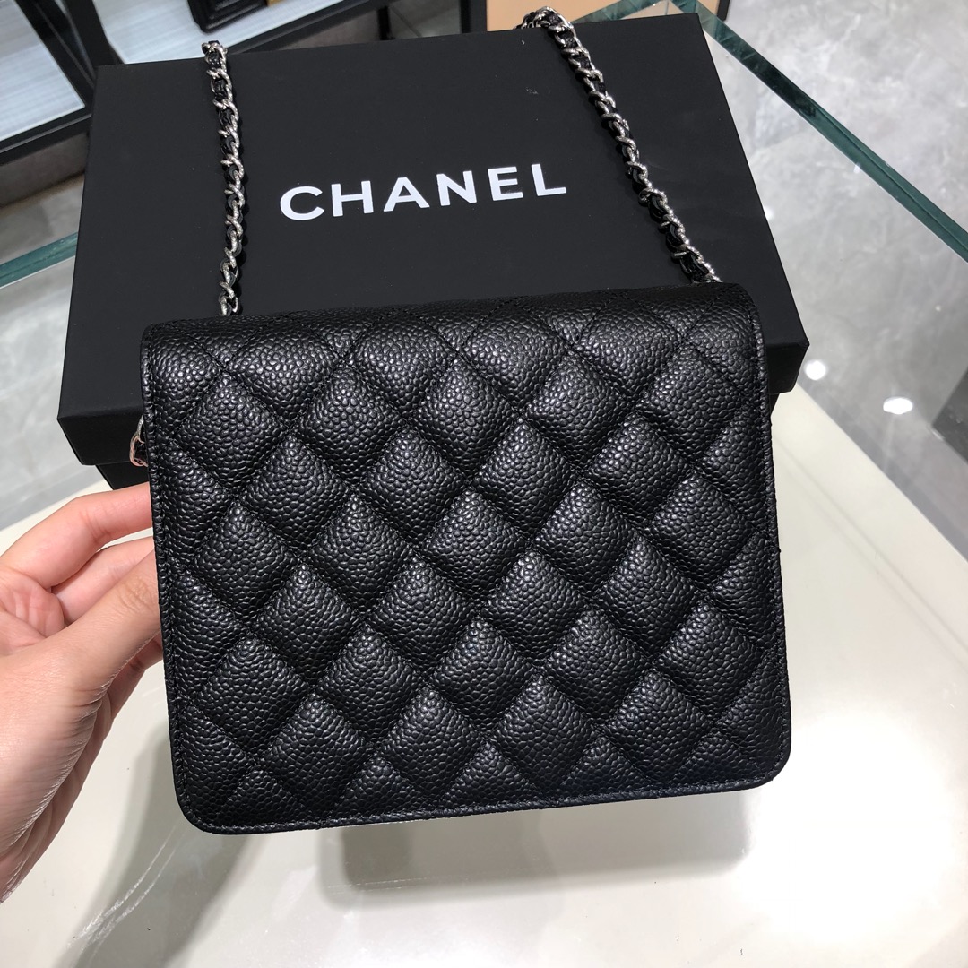 Chanel 香奈儿 WOC 17cm 进口鱼子酱 黑色 银扣