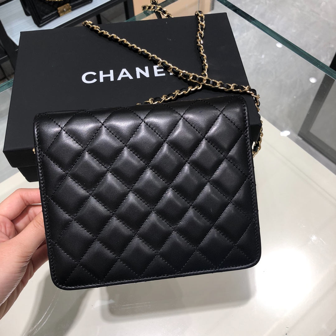 Chanel 香奈儿 WOC 17cm 进口小羊皮 黑色 银扣