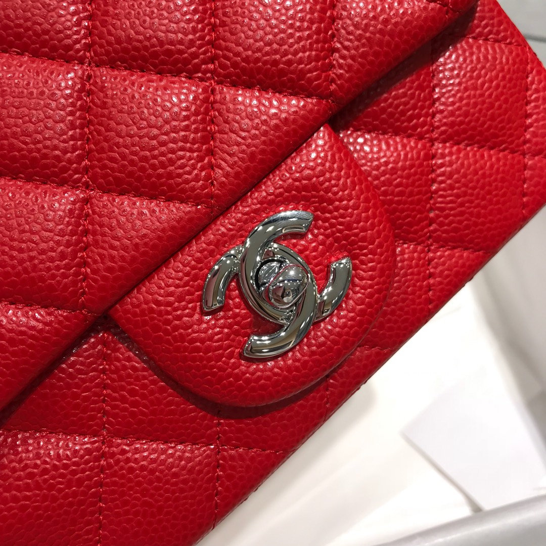 Chanel 香奈儿 Classic Flap 17cm 鱼子酱 真空电镀纯铜五金