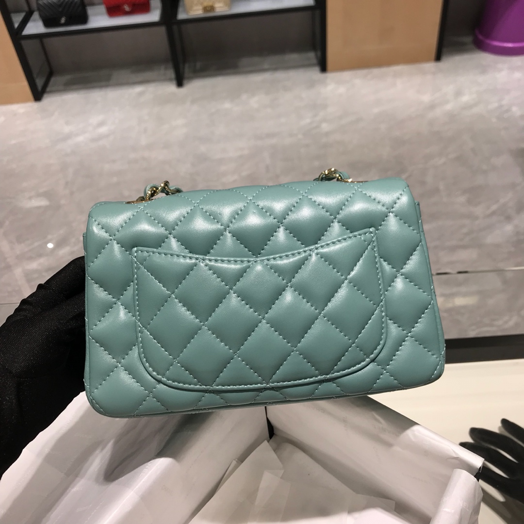 Chanel 香奈儿 Classic Flap  20cm 小羊皮真空电镀纯铜五金～ 薄荷绿色～香槟金色