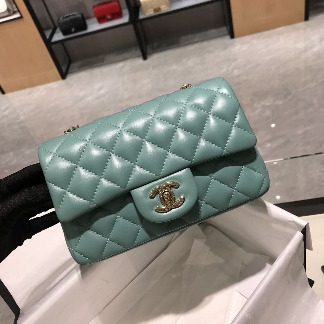 Chanel 香奈儿 Classic Flap  20cm 小羊皮真空电镀纯铜五金～ 薄荷绿色～香槟金色