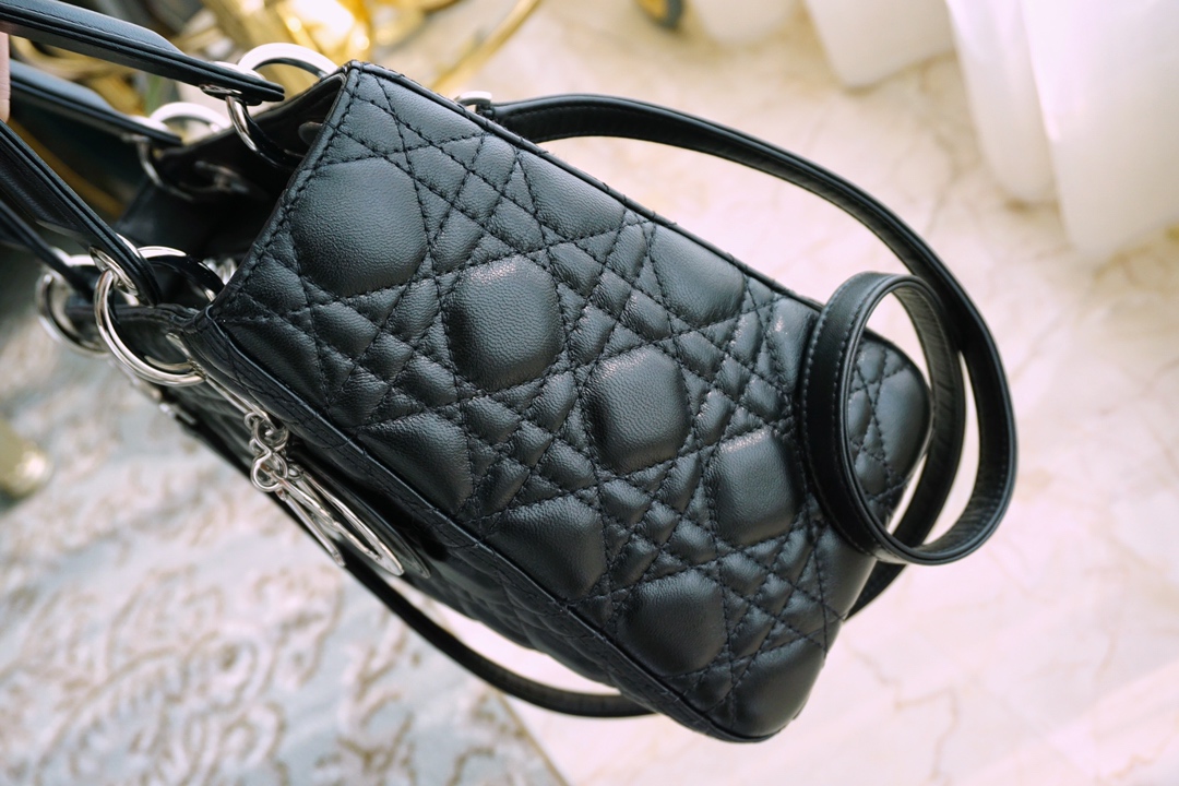 全新代购版 迪奥戴妃包 Lady Dior 五格 黑色银扣