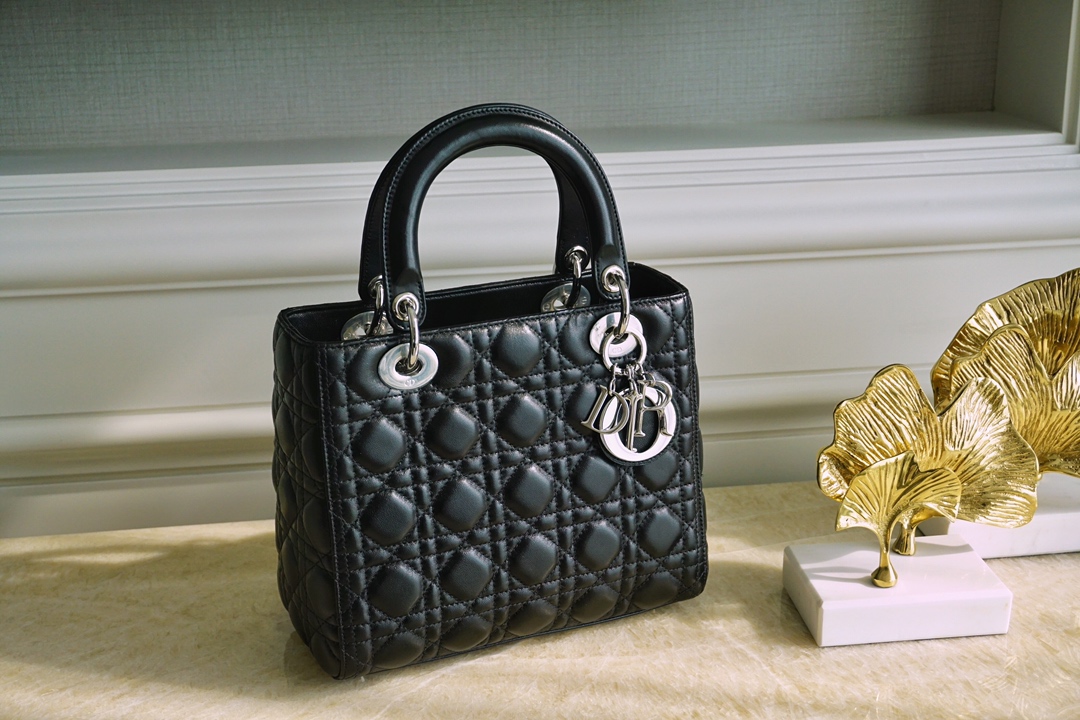 全新代购版 迪奥戴妃包 Lady Dior 五格 黑色银扣